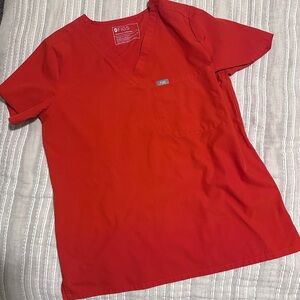 FIGS - Red FREEX Two Piece Set